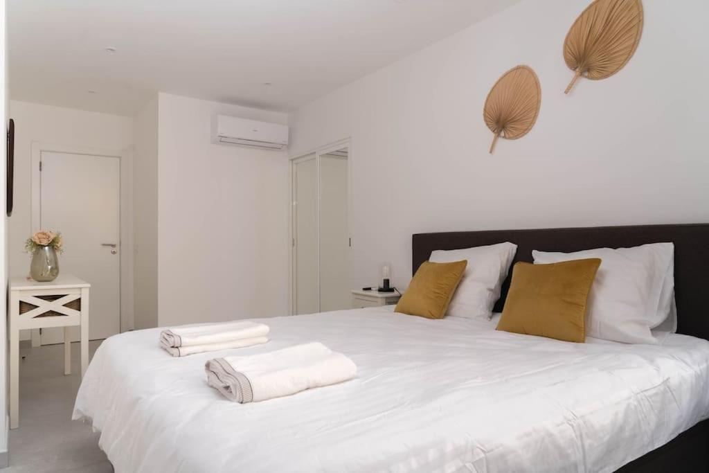 Carvoeiro Roof Top Apartment, Next To The Beach! Eksteriør billede